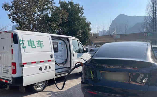 拜城汽车搭电