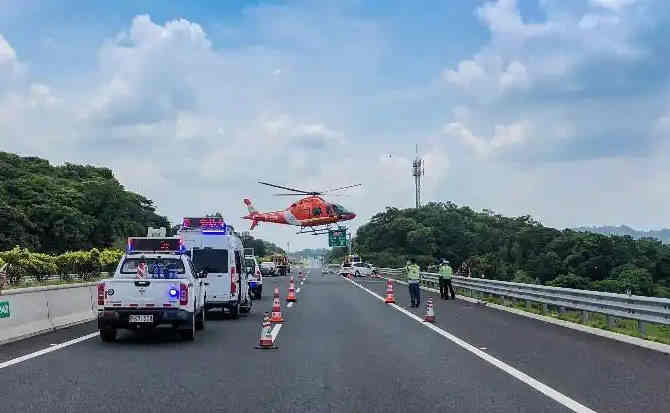 拜城高速公路汽车救援案例